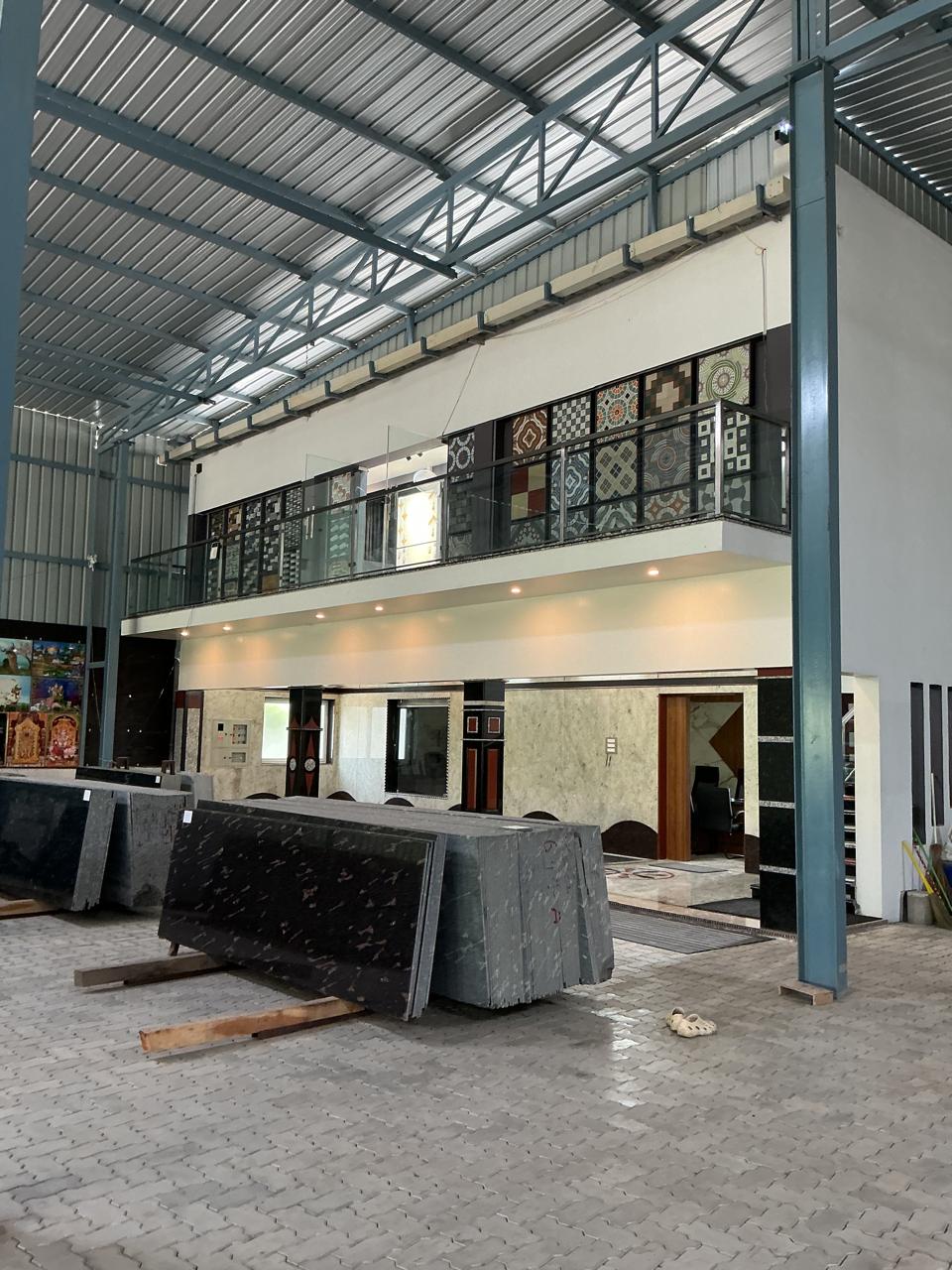 Two-storey showroom with tile display mezzanine